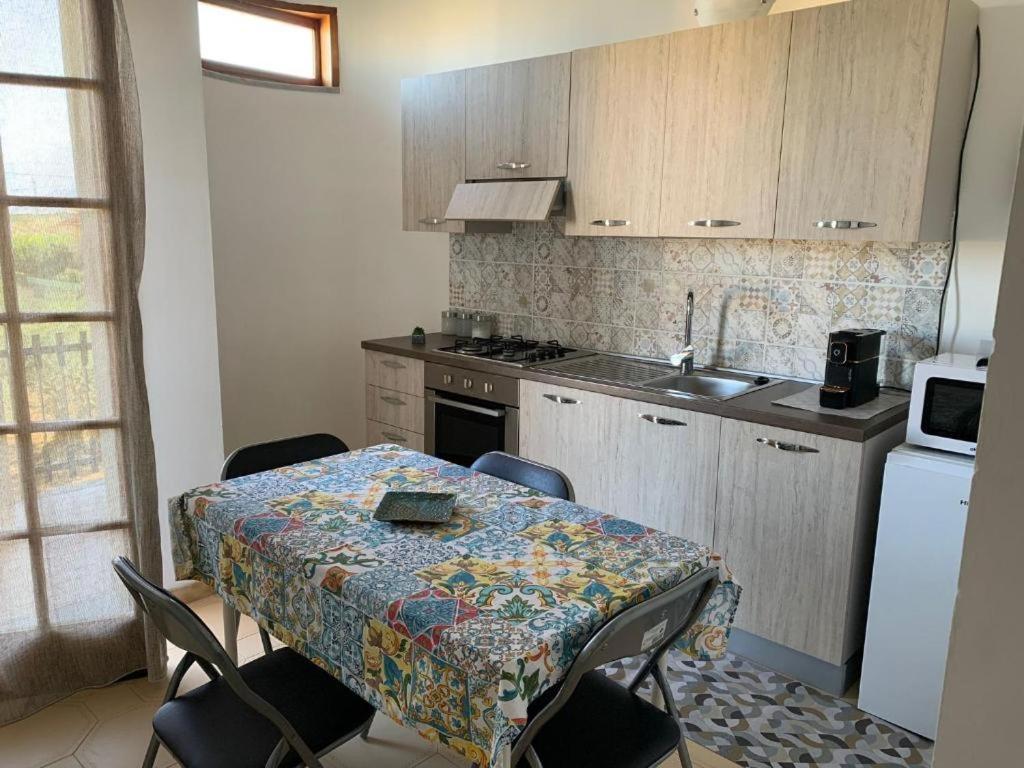 Casa Vacanza Torre Di Mezzo - Tramonto Marausa Extérieur photo